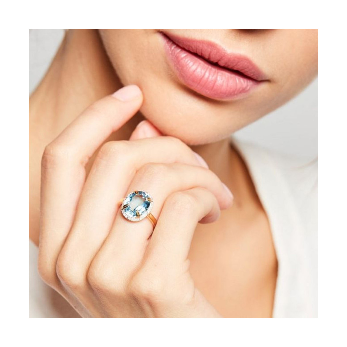 Bague "Topazissime Topaze" Or jaune et Diamants Bague " Elvire" Or jaune et Topaze