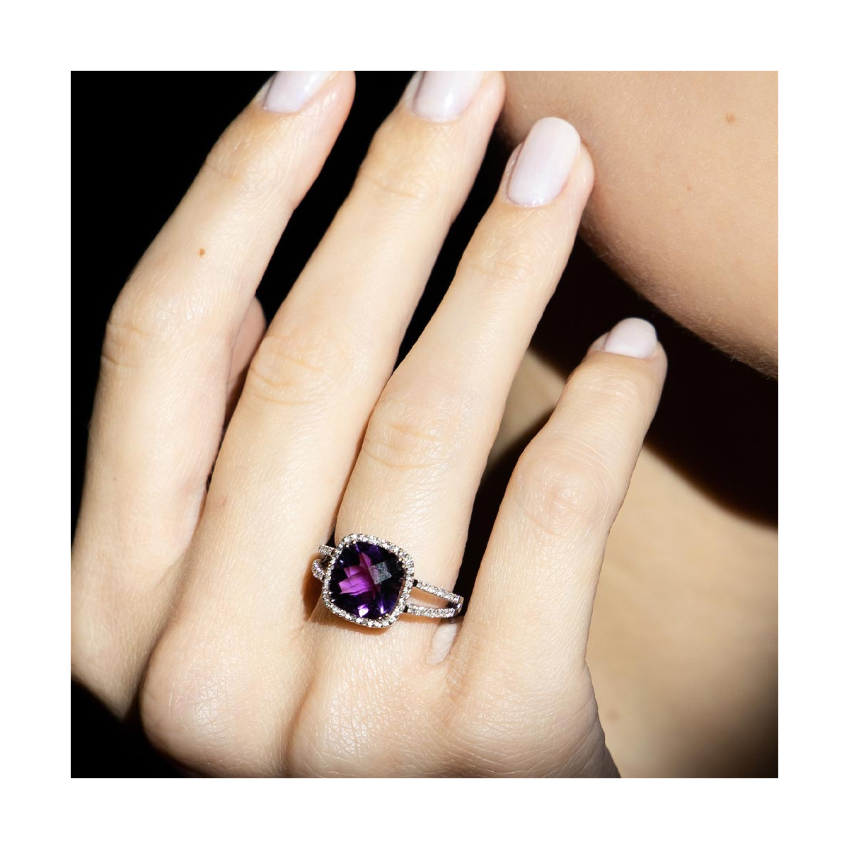 Bague Améthyste en Or blanc et Diamants Bague "Destin Exquis" Or blanc et Améthyste