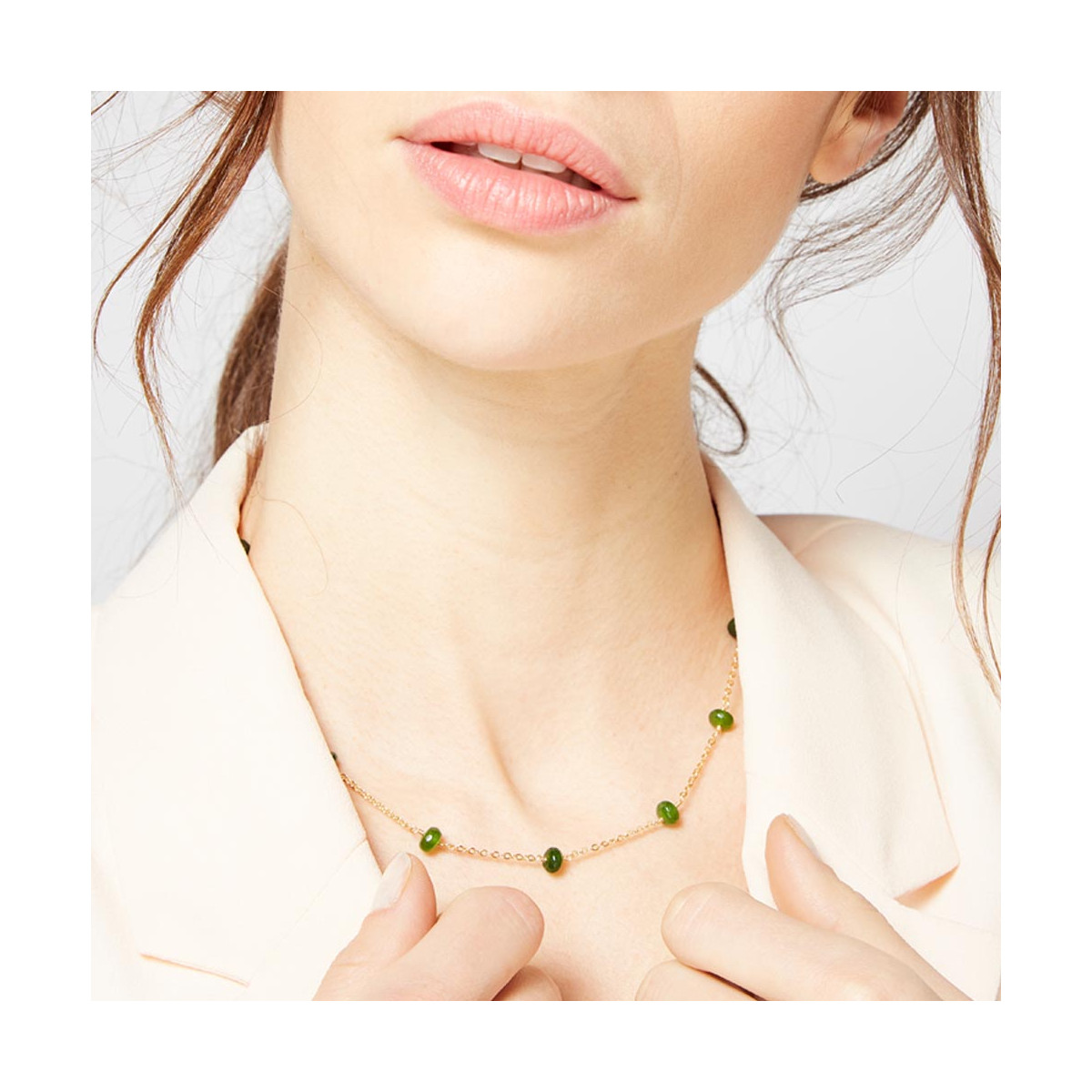 Collier doré orné de jade verte Collier "Millenium" Jade vert Laiton doré