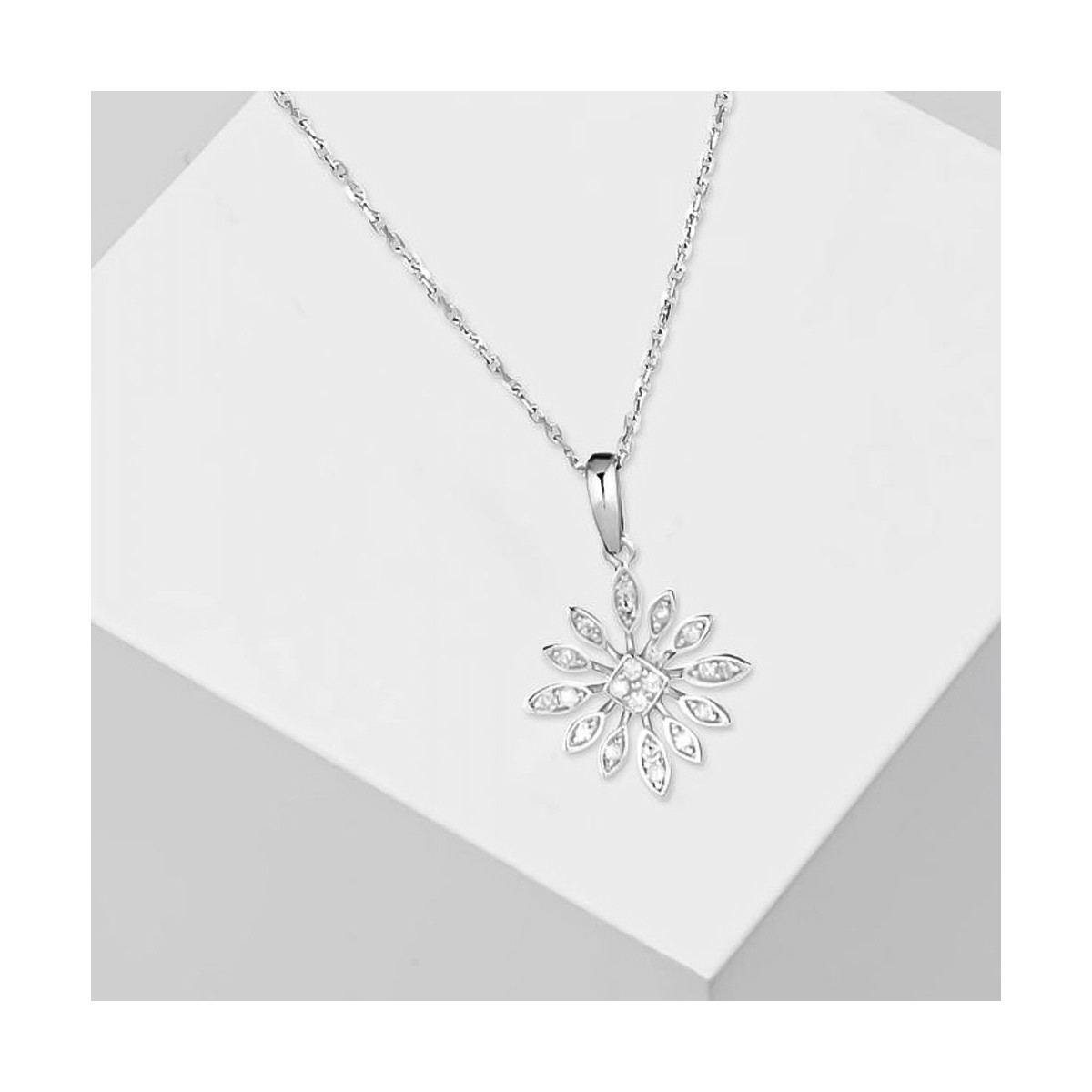 Pendentif "Rosine" Or blanc et Diamant