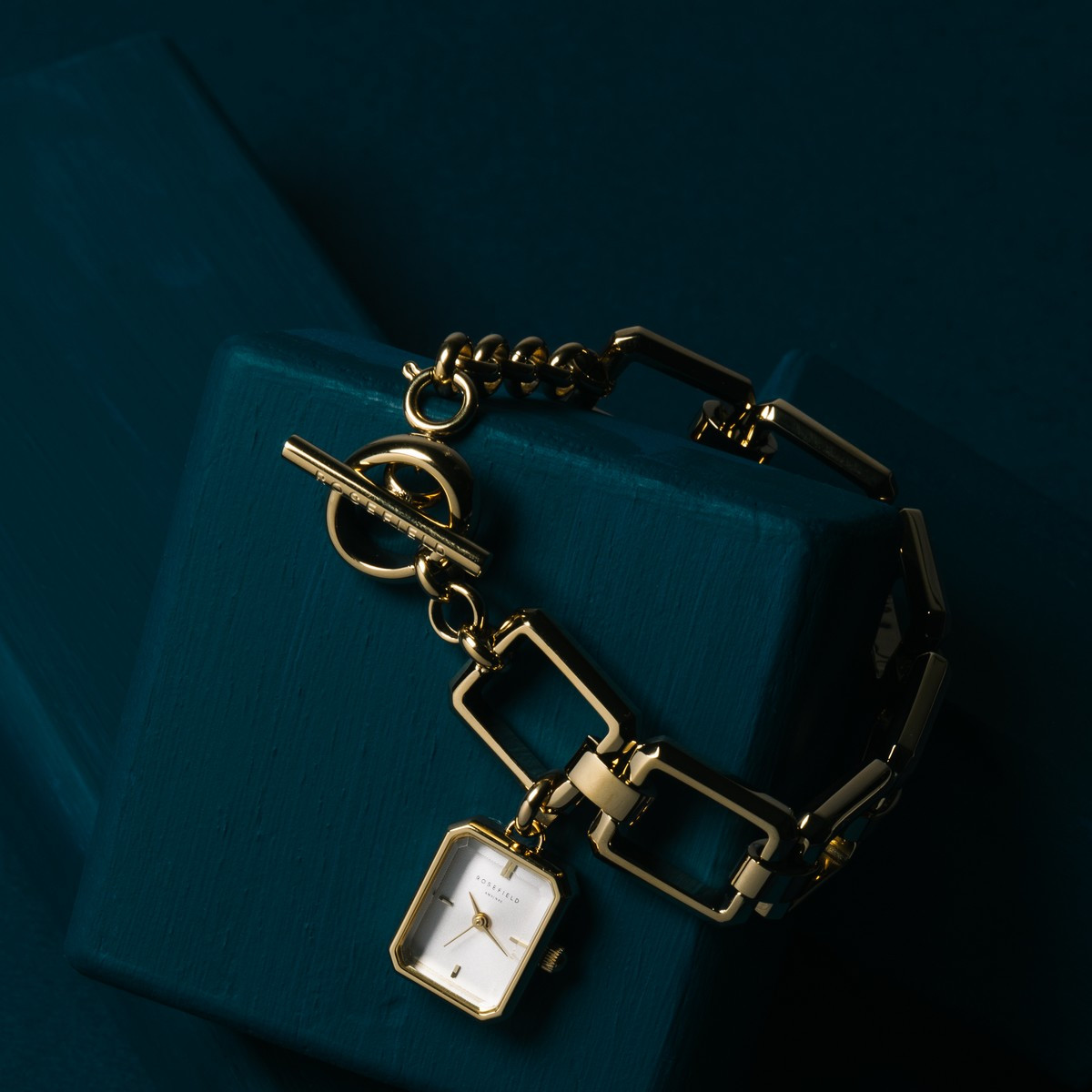 Montres Rosefield Femme "Rosefield Studio" Quartz - Boîtier métal doré Montre Rosefield Femme "Rosefield Studio" Quartz - Boîtier métal doré - SWGSG-O52