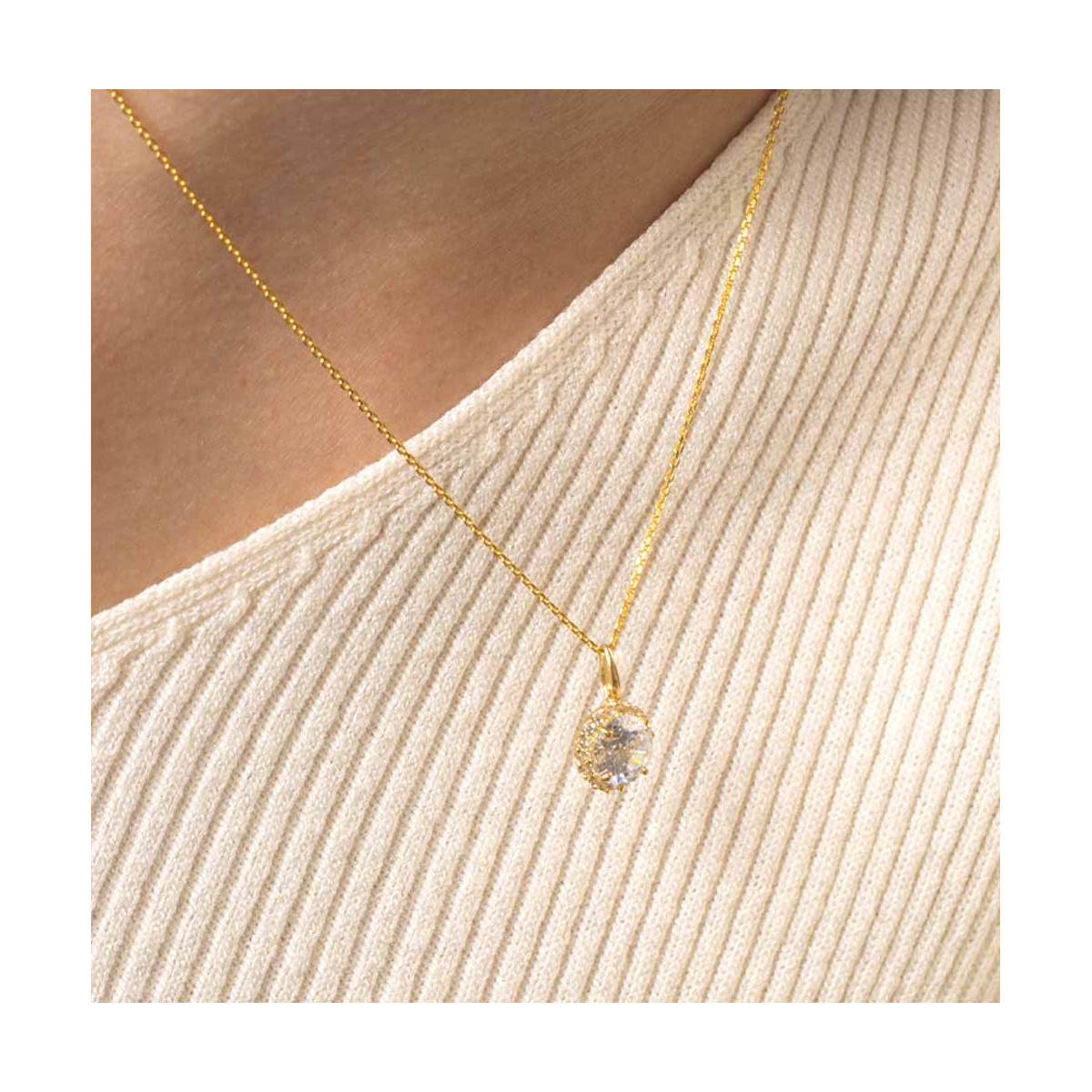 Pendentif Or jaune 375/1000 et zirconium Pendentif "Délectable" Or jaune