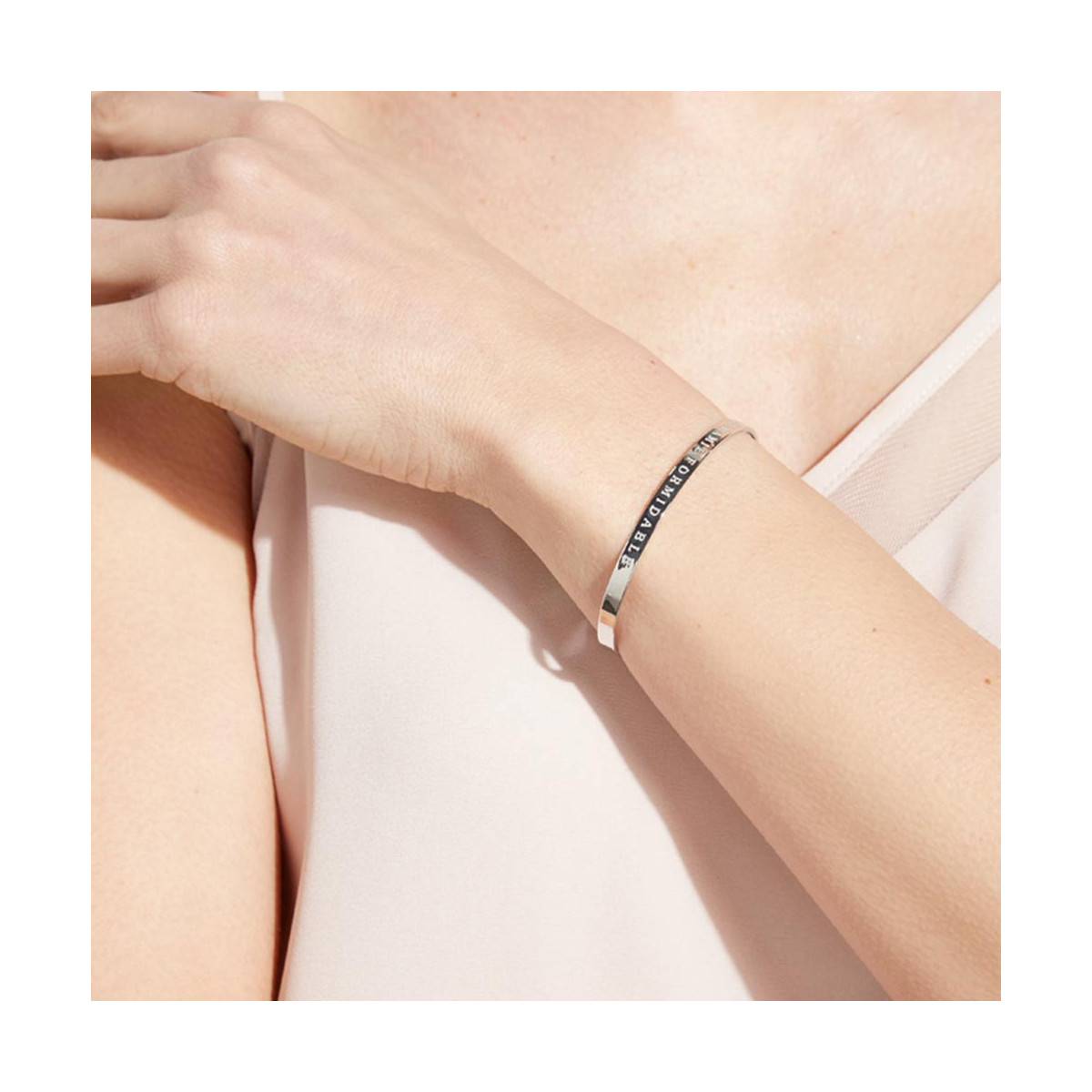 Bracelet à message "Une Mamie Formidable" Laiton argenté