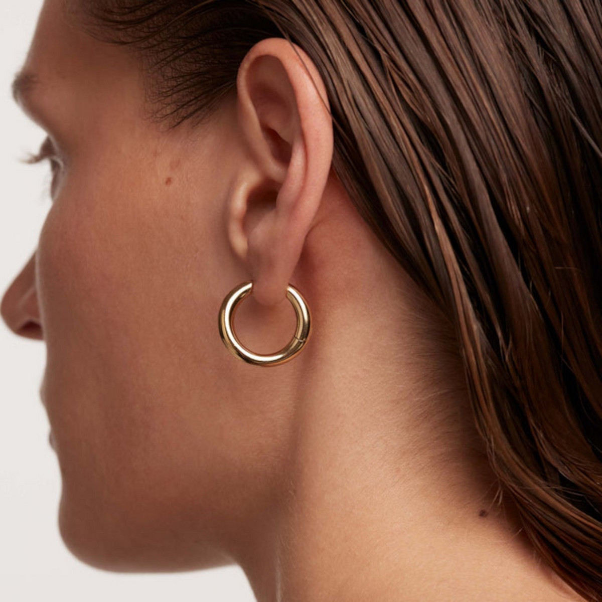 PDPAOLA Boucles d'Oreilles - Pirouette Gold - en métal doré PDPAOLA Boucles d'Oreilles - Pirouette Gold - en métal plaqué or - AR01-473-U