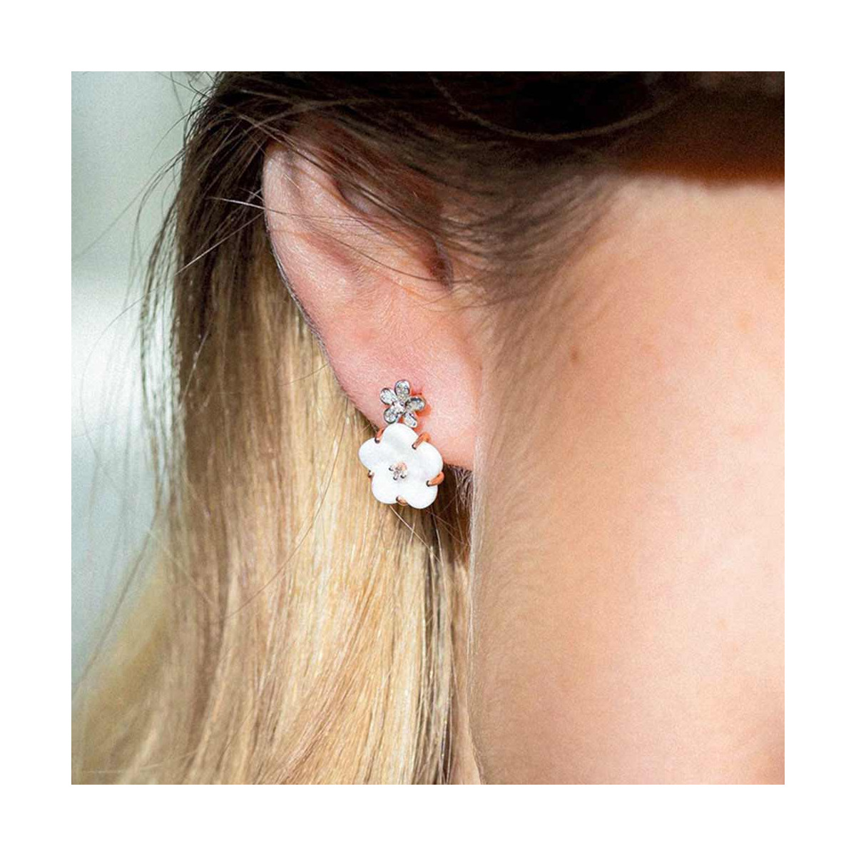 Boucles d'oreilles Or Rose "FLORAISONS" Diamants 0,07 carat Boucles d'oreilles "Lyséa" Or rose et Diamant