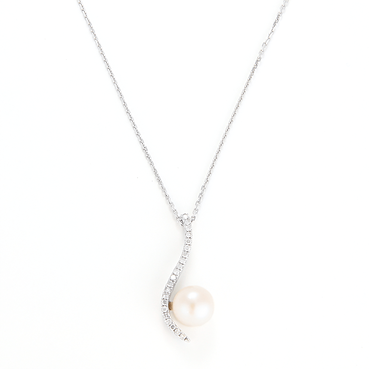 Pendentif "Vague sublime" Or et Diamants Pendentif "Sylvana" Or blanc et Perle