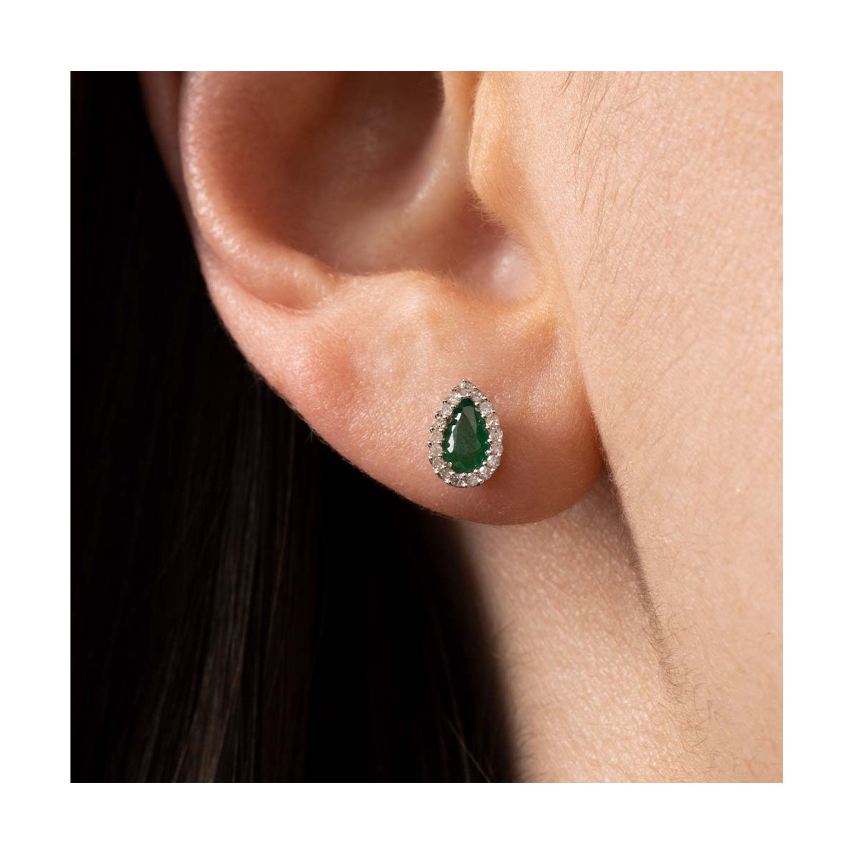 Boucles d'oreilles "Sunbury" D 0,10/34EM 0,66/2 Boucles d'oreilles "Éléonore" Or blanc et Grenat