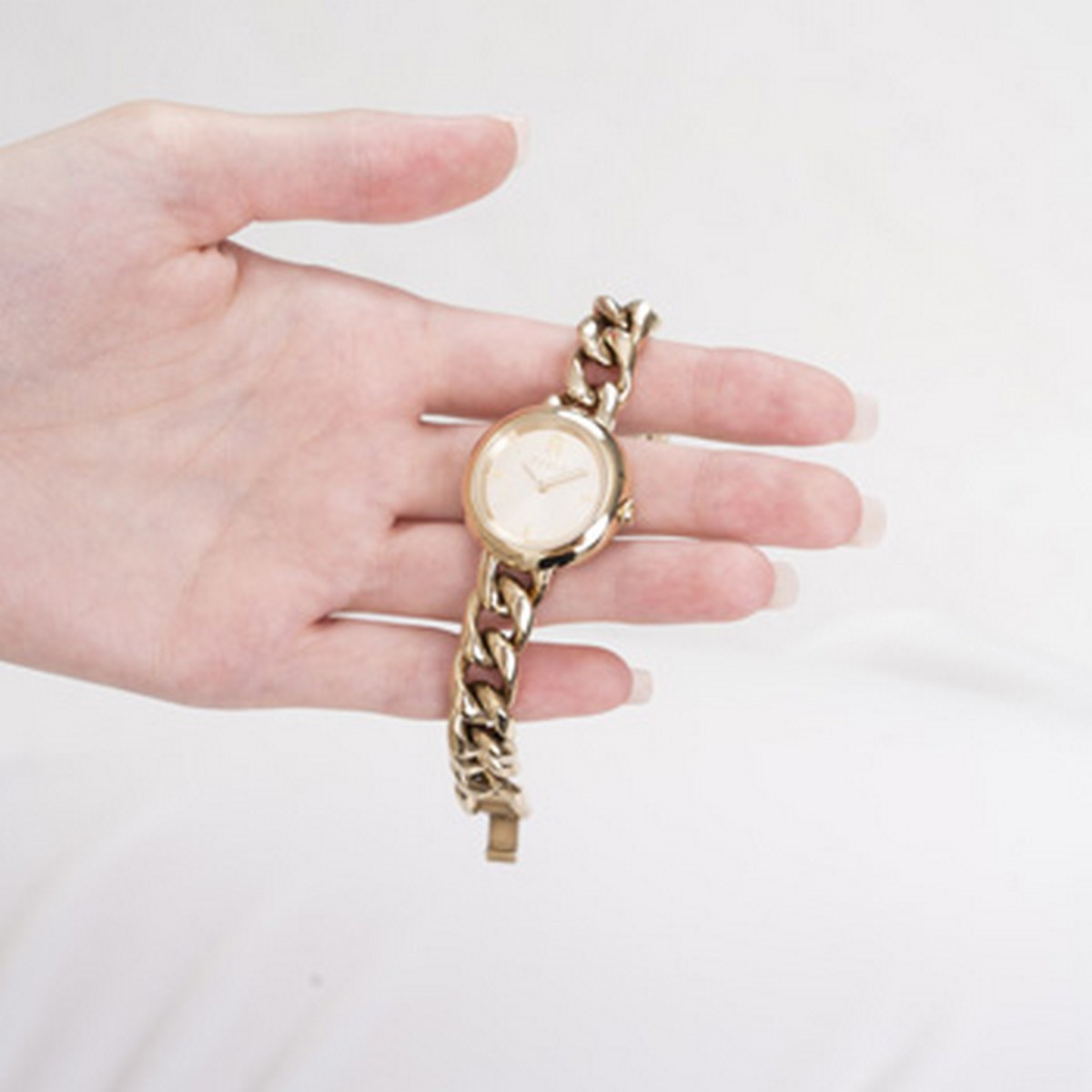 Montre Femme Furla"FURLA CHAIN ROUND" Montre Femme Furla "FURLA CHAIN ROUND" - WW00019004L2