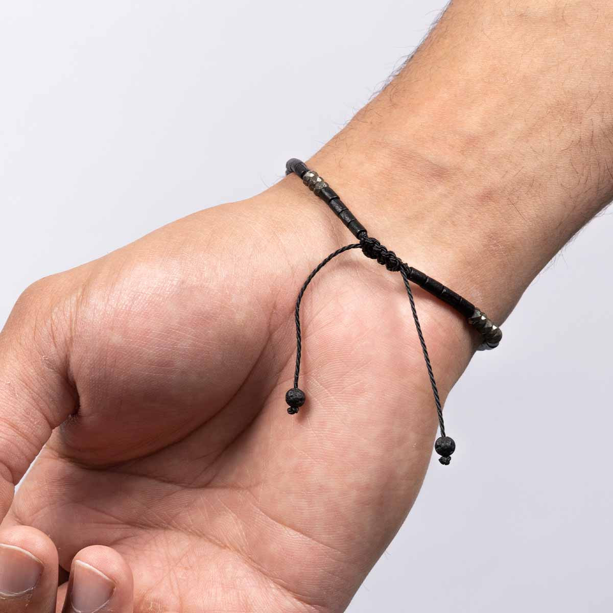 Bracelet Homme ajustable pierres noires "STALK"