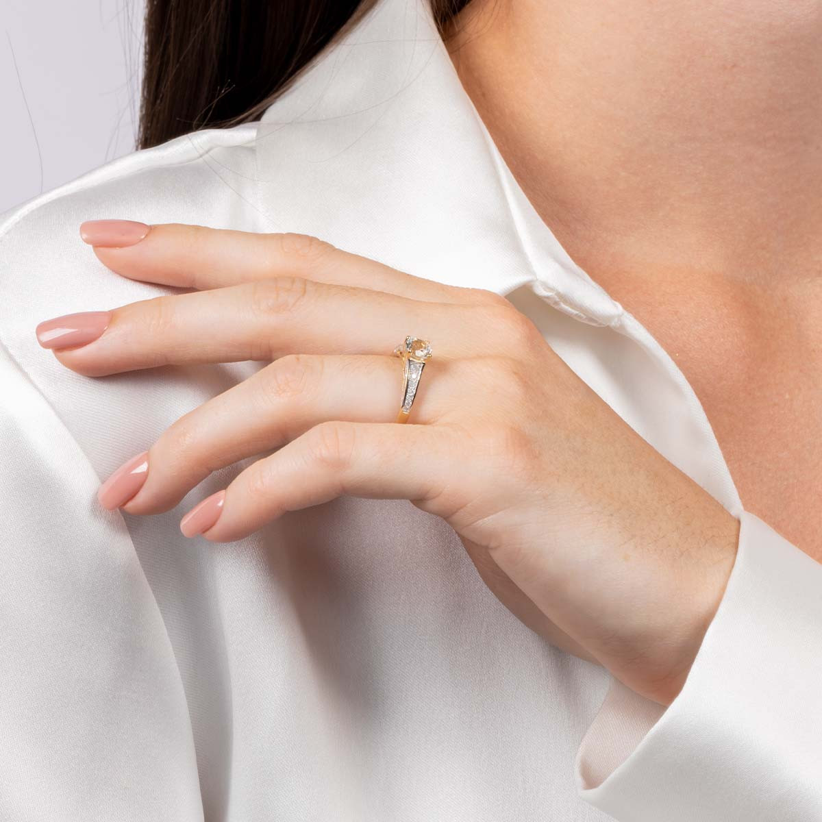 Bague "Kriva Topaze" Or jaune et Diamants Bague "Aliya" Or jaune et Topaze
