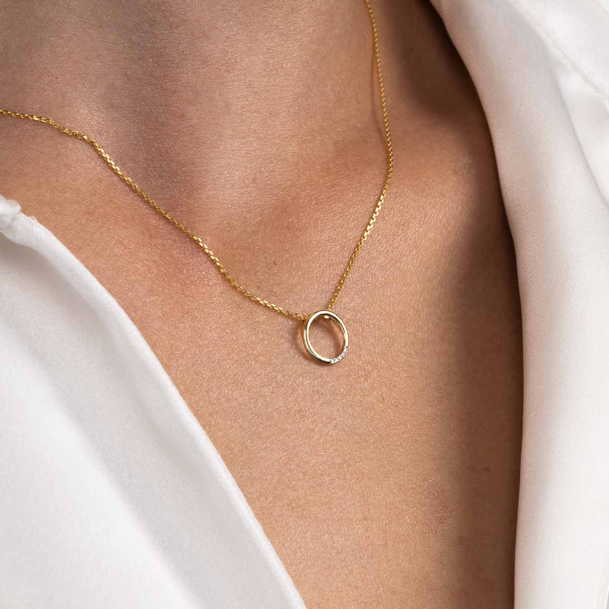 Pendentif "Cercle" Or et Diamants Pendentif "Coraline" Or jaune et Diamant