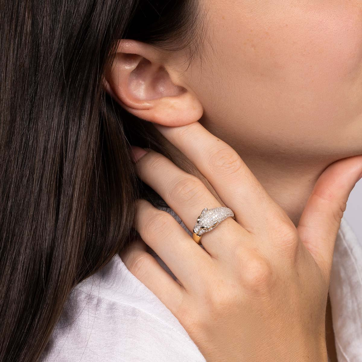 Bague "Panthère Majestueuse" Or jaune et Saphir