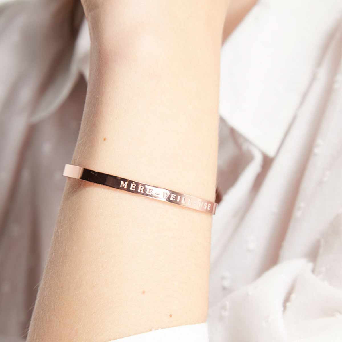 "MERVEILLEUSE DE MÈRE EN FILLE" bracelet jonc rosé à message