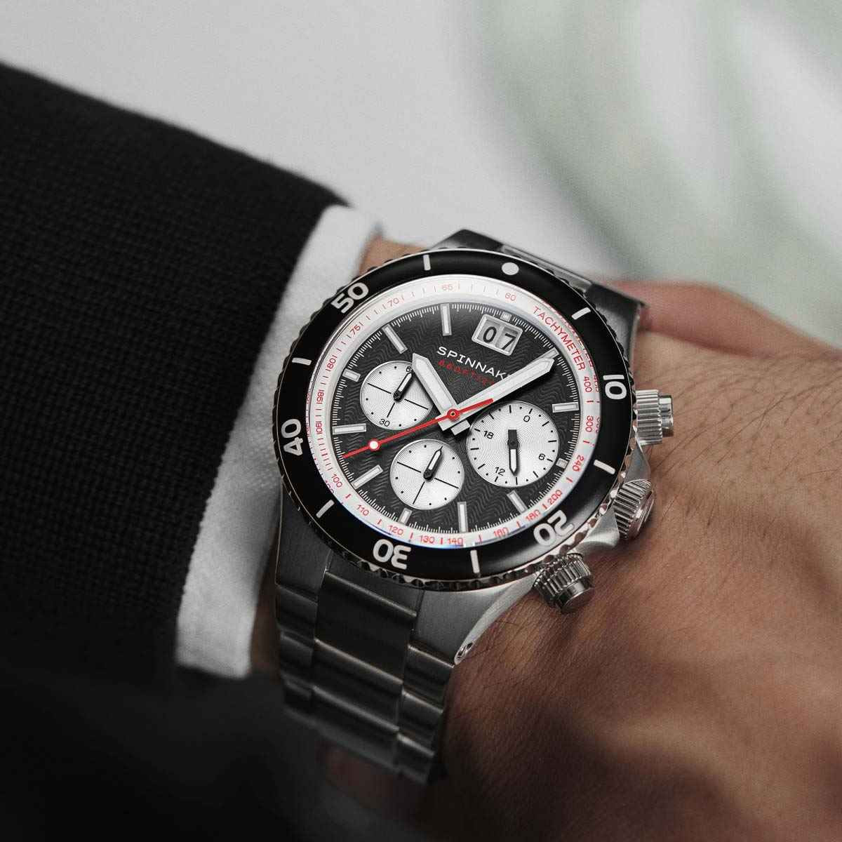Montre Spinnaker HYDROFOIL CHRONO méca-quartz - cadran noir Montre Spinnaker HYDROFOIL CHRONO méca-quartz - cadran noir