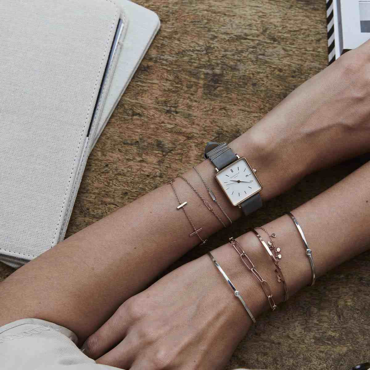 Montre Rosefield Femme "The Boxy" Quartz - Boîtier métal doré rose Montre Rosefield Femme "The Boxy" Quartz - Boîtier métal doré rose - QWGR-Q12
