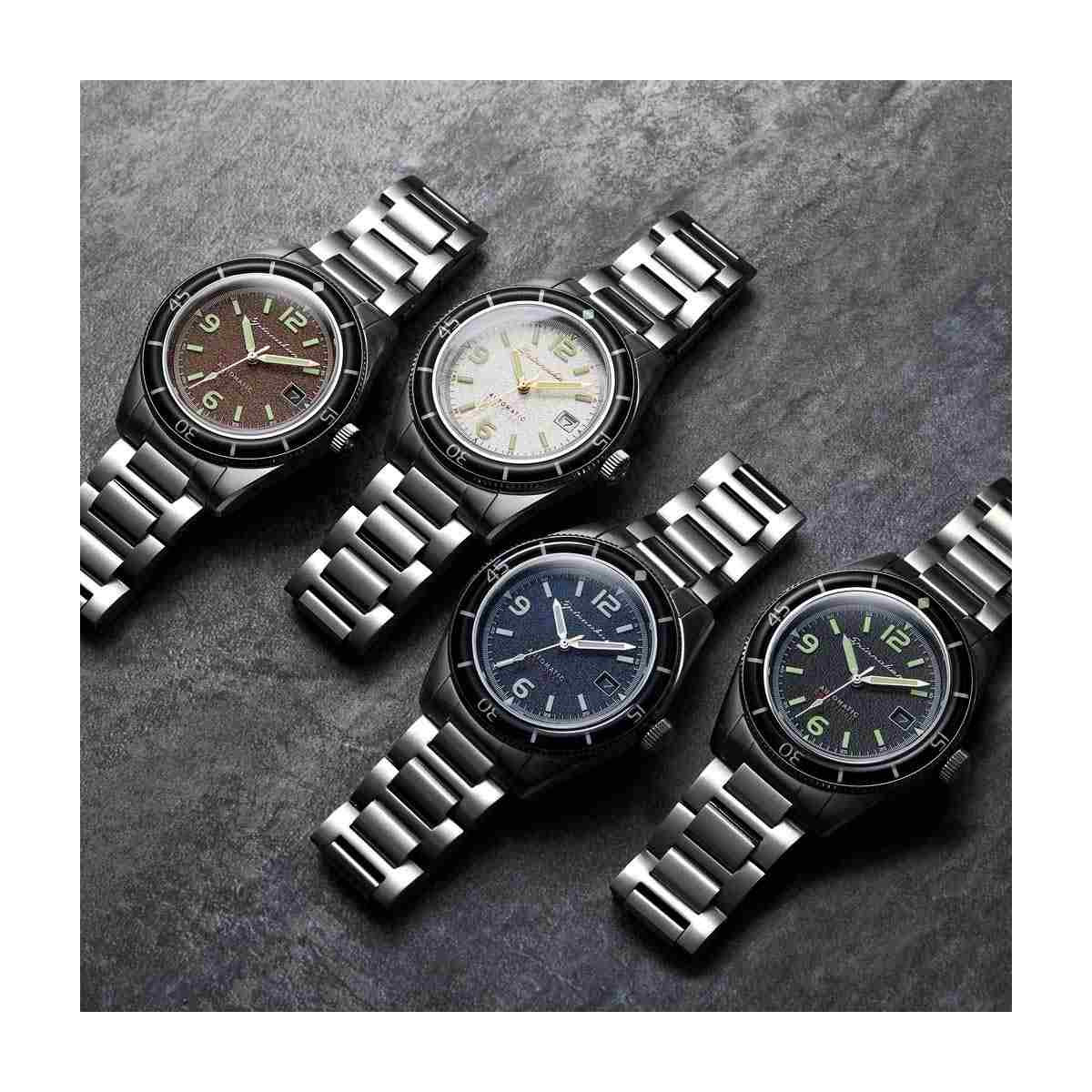 Montre Homme Spinnaker FLEUSS en acier argenté et cadran noir Montre Homme Spinnaker FLEUSS en acier argenté et cadran noir