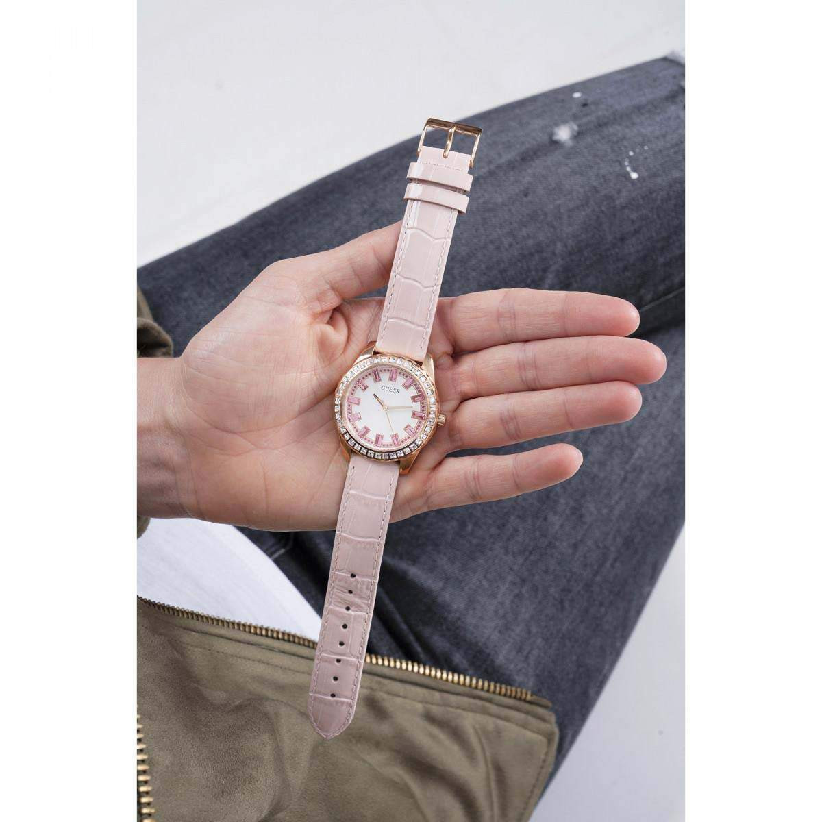 Montre Guess Sparkling Pink - GW0032L2