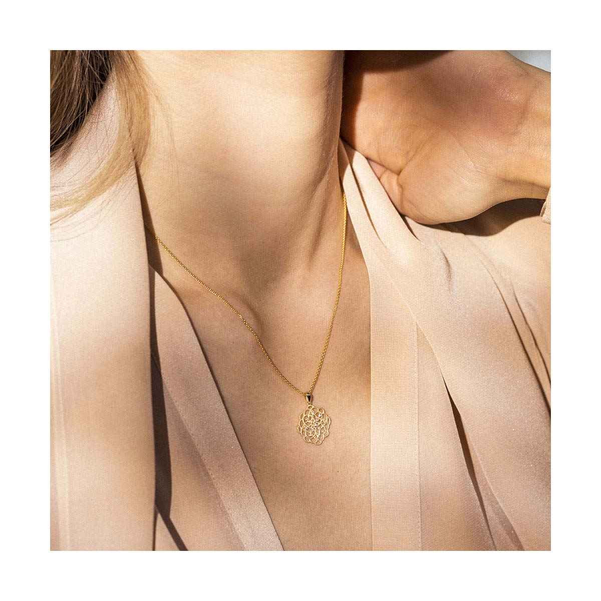 Pendentif "Dentelle" Or et Diamants Pendentif "Yvana" Or jaune et Diamant