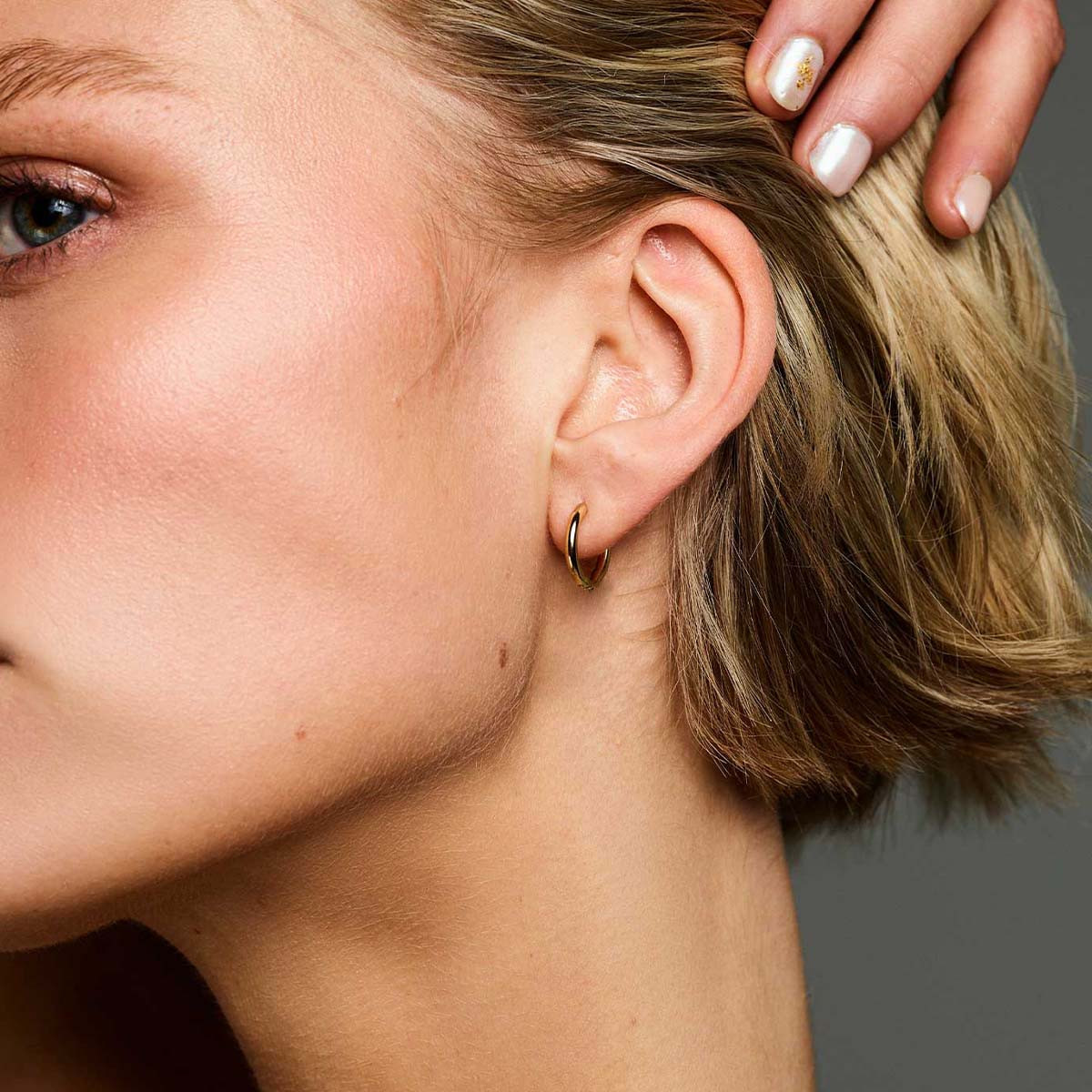 Boucles d'Oreilles Rosefield "Small Hoops Gold" Boucles d'Oreilles Rosefield "Small Hoops Gold" - JESHG-J581