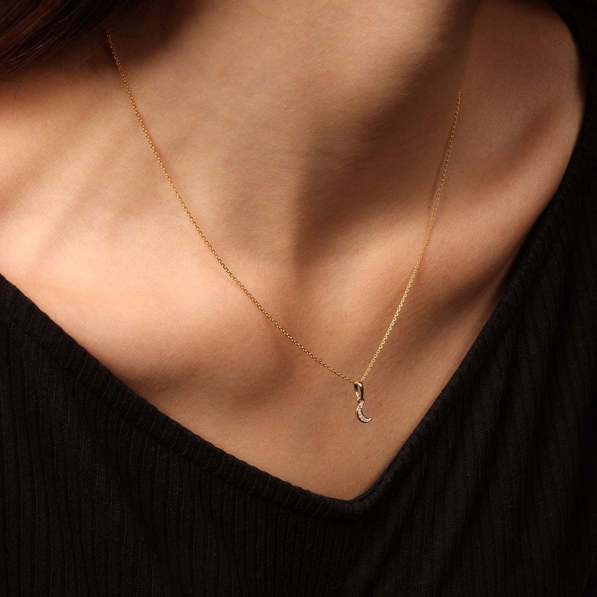 Pendentif "Diamond Moon" Or et Diamants Pendentif "Paris Lunaire" Or jaune et Diamant