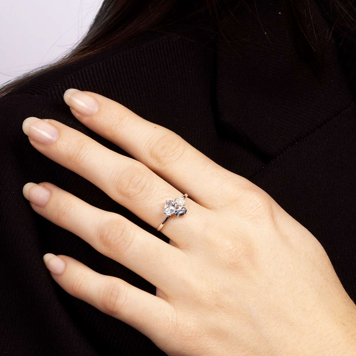Bague "Barbara Topaze" Or blanc et Diamants Bague "Barbara Topaze" Or blanc et Diamants