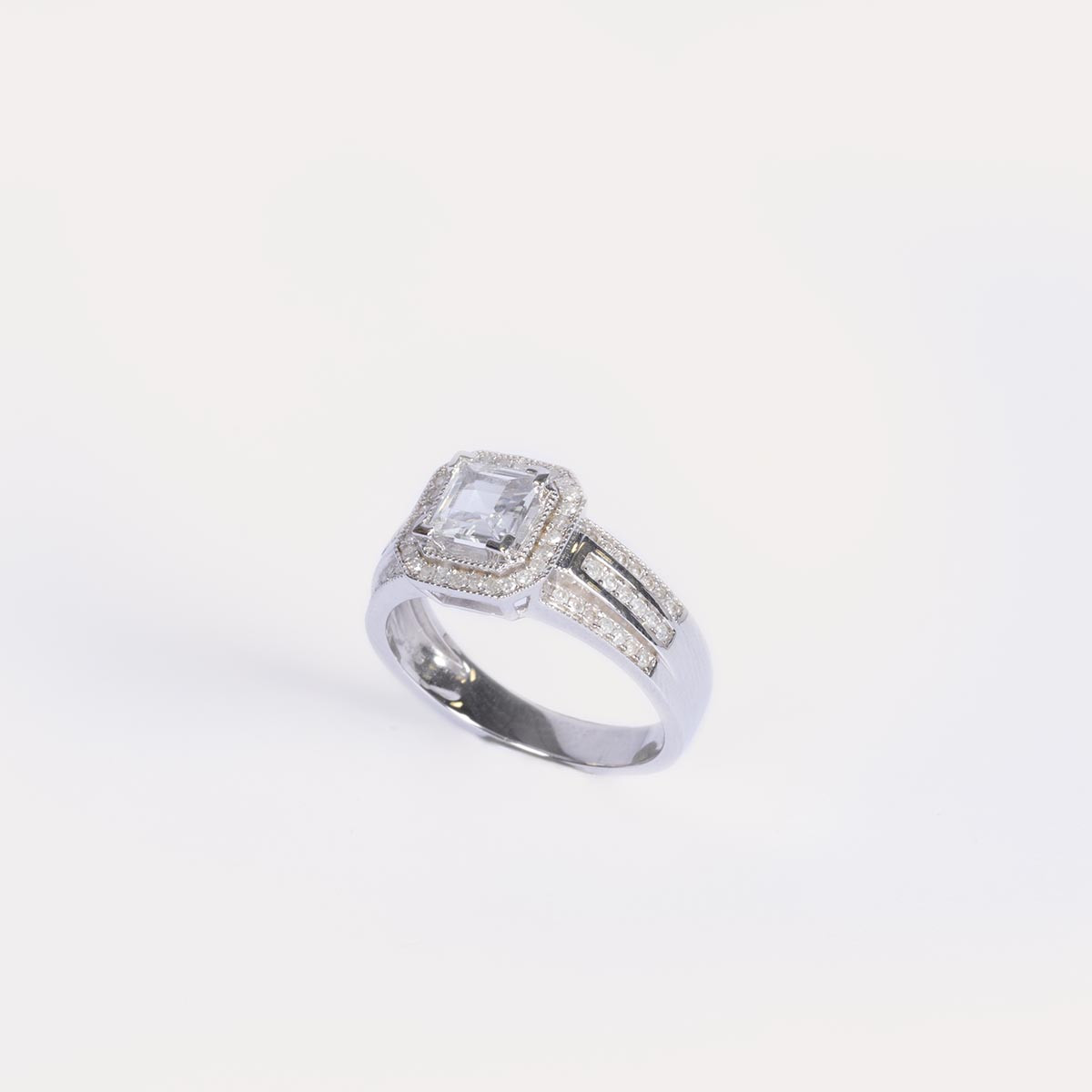 Bague "Remban" Or, Topaze et Diamants Bague "Iseult" Or blanc et Topaze