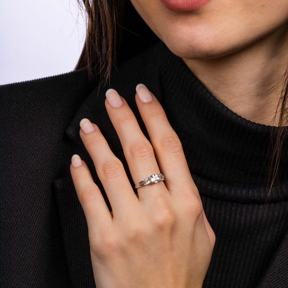Bague "Bargny Topaze" Or blanc et Topazes Bague "Bargny Topaze" Or blanc et Topazes