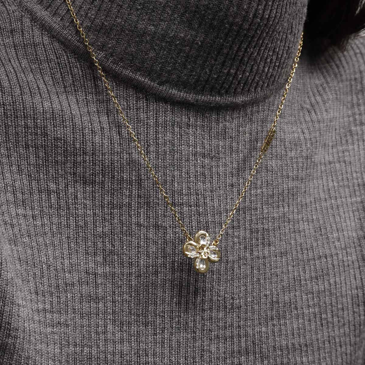Collier Guess "Amazing Blossom" Acier doré - JUBN03057JWYG Collier Guess "Amazing Blossom" Acier doré - JUBN03057JWYG