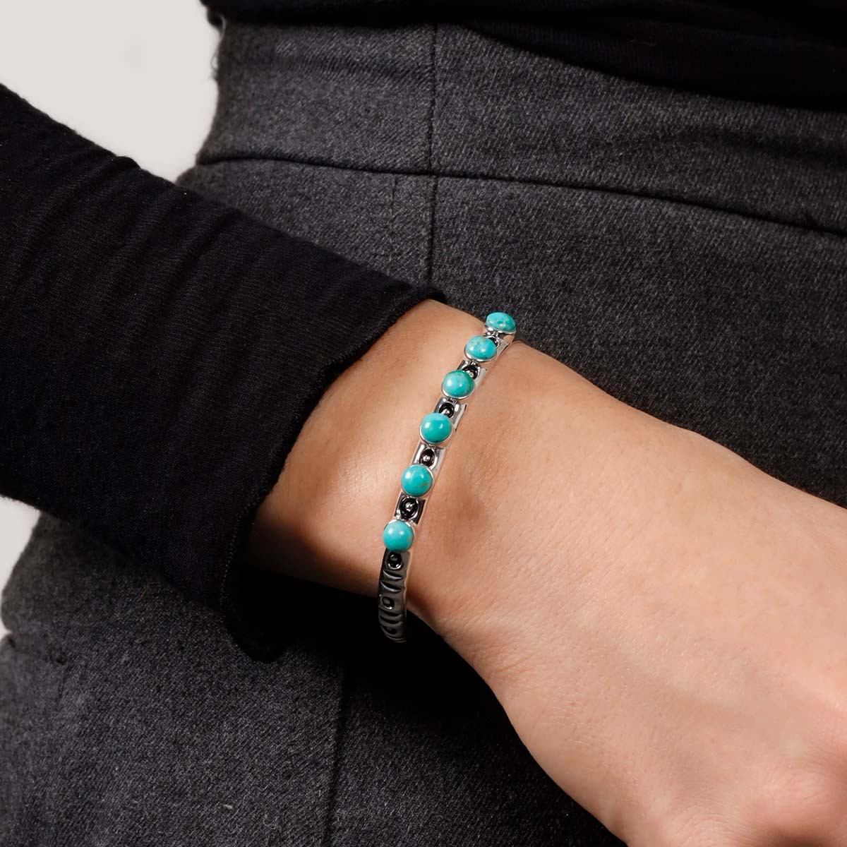 Bracelet ajustable argent massif et pierre naturelle Bracelet Ajustable "Paujil" Turquoise 3,29ct/5 et Argent Massif 925/1000