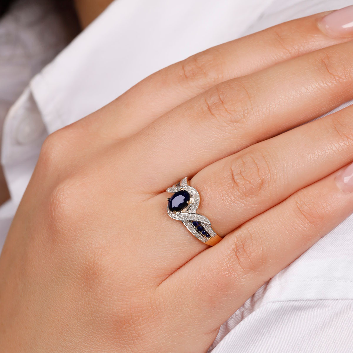 Bague "Romblon" Or et Diamants Bague " Suzanne" Or jaune et Saphir