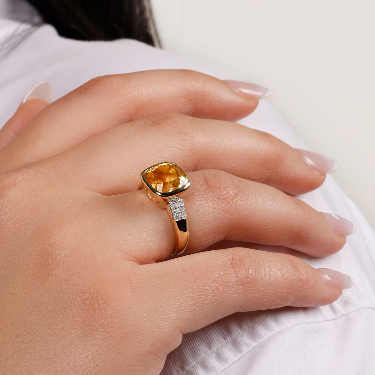 Bague "Sucre d'Orge" Or, Citrine et Diamants Bague " Annette" Or jaune et Citrine