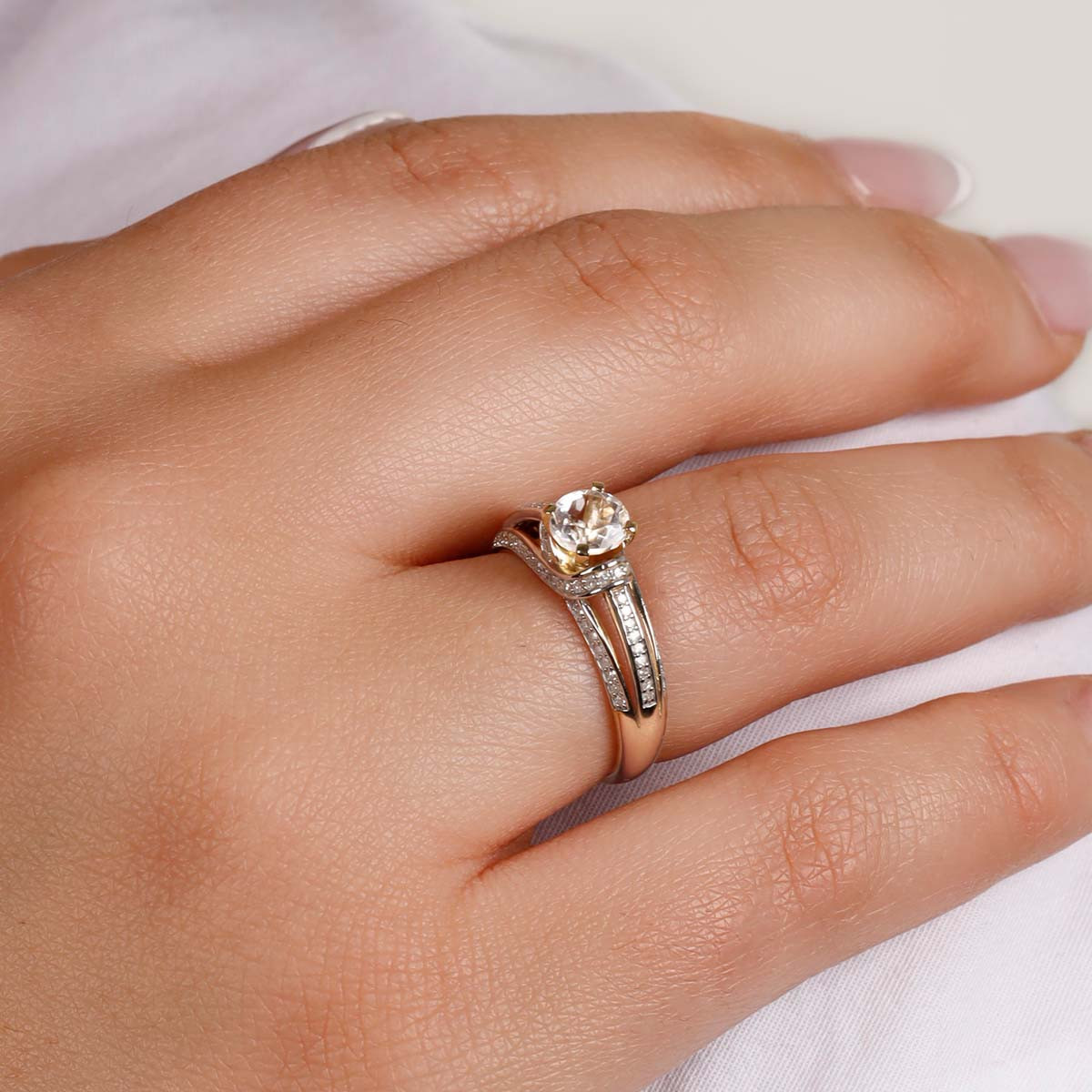 Bague "Mackay" Or, Topaze et Diamants Bague "Lila" Or jaune et Topaze