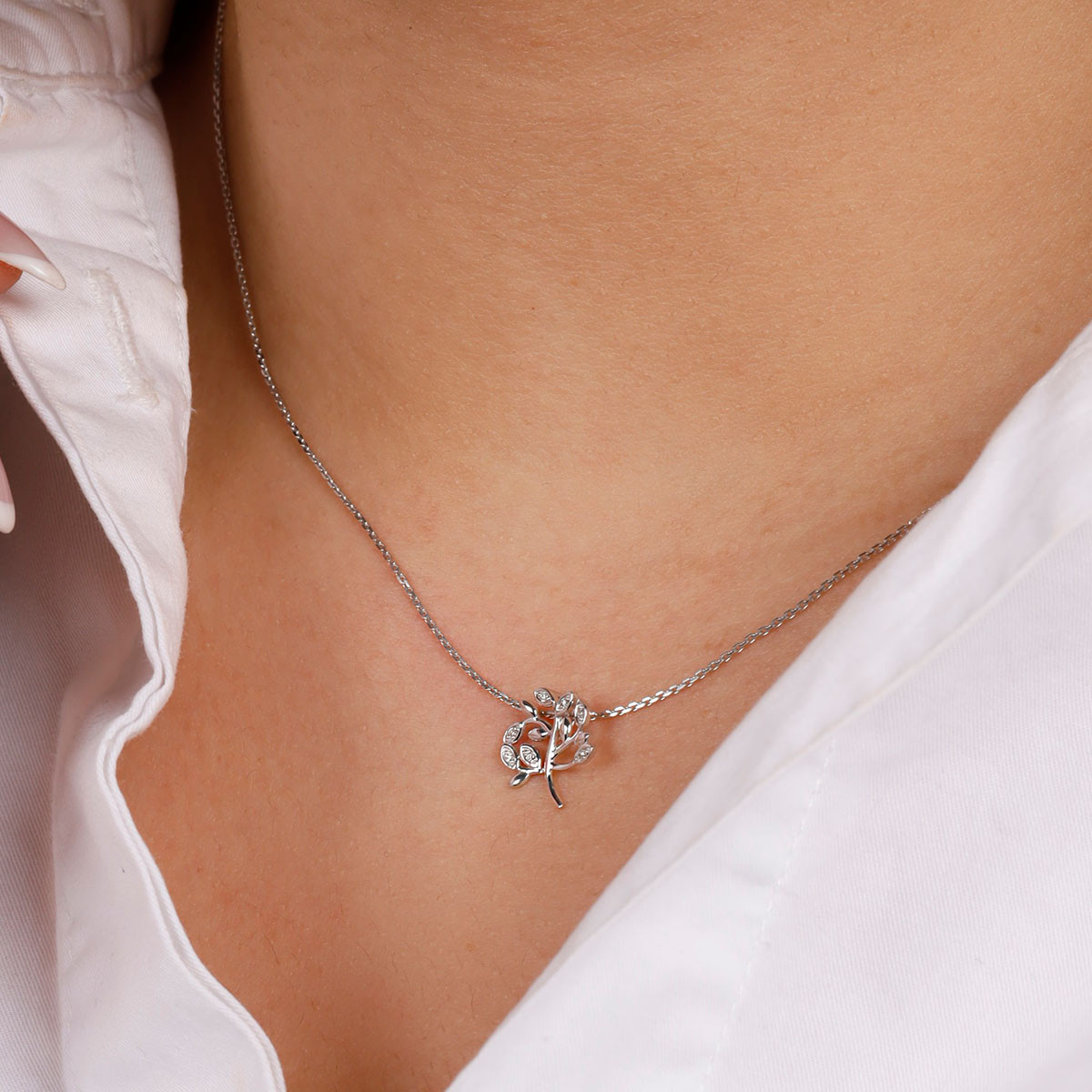 Pendentif Or Blanc 375 et Diamants Pendentif "Pacifique" Or blanc et Diamant
