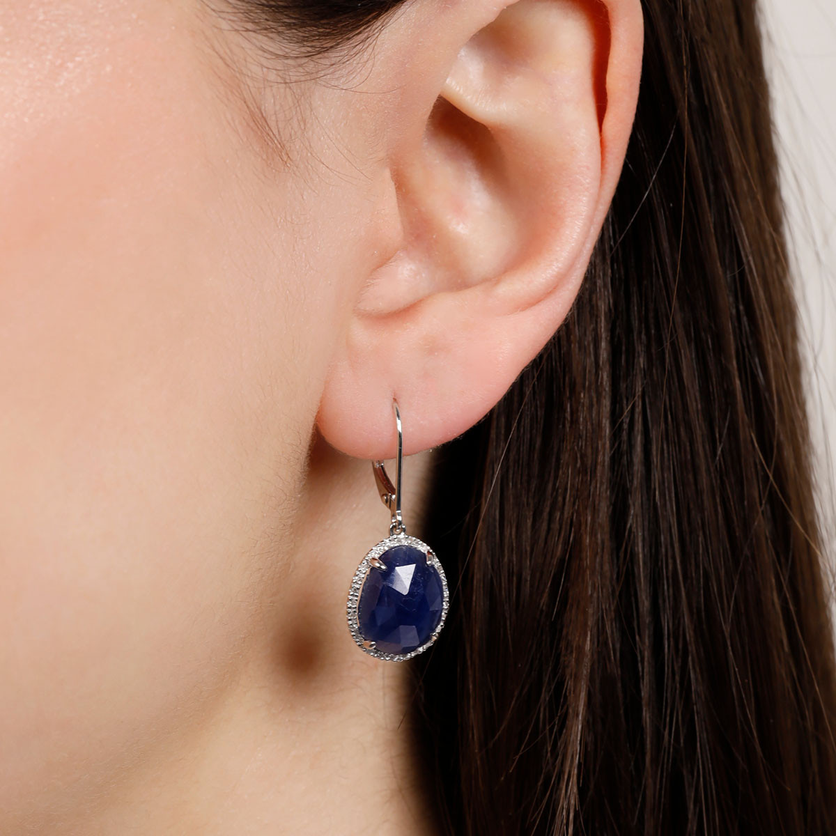 Boucles d'oreilles "Bermudes Nouvelles" Or et Diamants Boucles d'oreilles "Lune Antique" Or blanc et Saphir