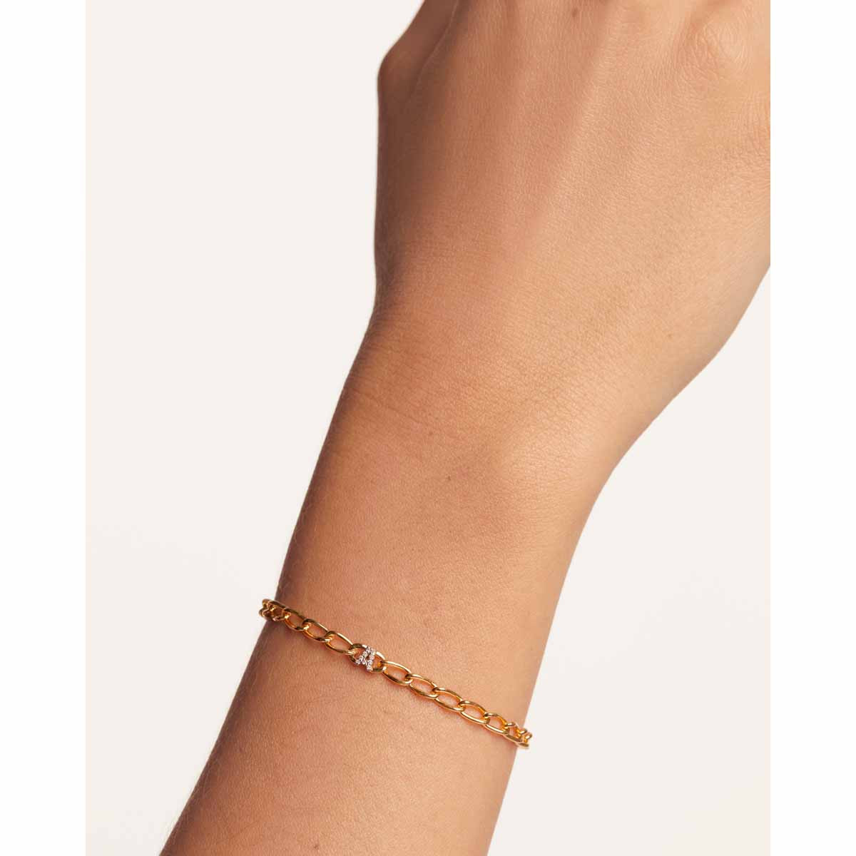 PDPAOLA Bracelet chaîne en argent doré- Lettre A - PU01-538-U PDPAOLA Bracelet chaîne en argent plaqué or - Lettre A - PU01-538-U