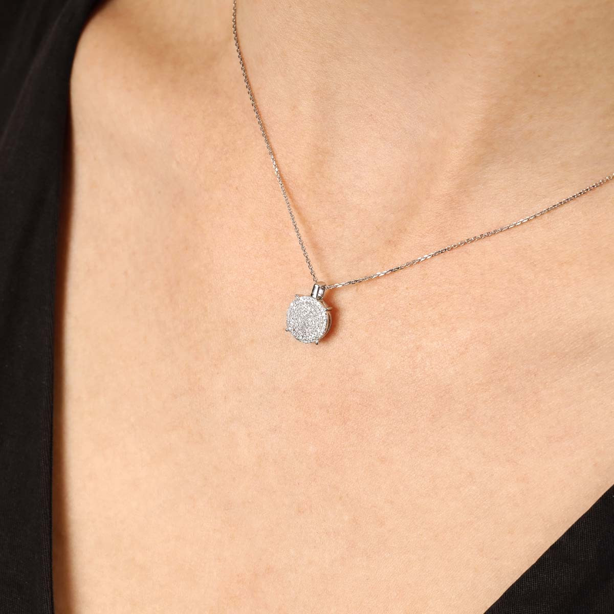 Pendentif "Sublissime" Or Blanc et Diamants Pendentif "Norina" Or blanc et Diamant