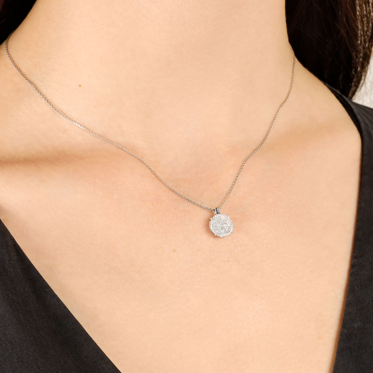 Pendentif "Sublissime" Or Blanc et Diamants Pendentif "Norina" Or blanc et Diamant
