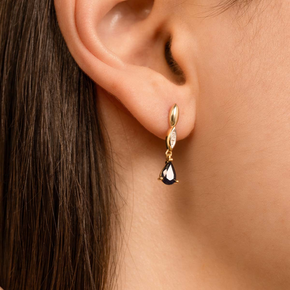 Boucles d'oreilles Or Jaune Diamant et Saphir Boucles d'oreilles "Tiana" Or jaune et Saphir