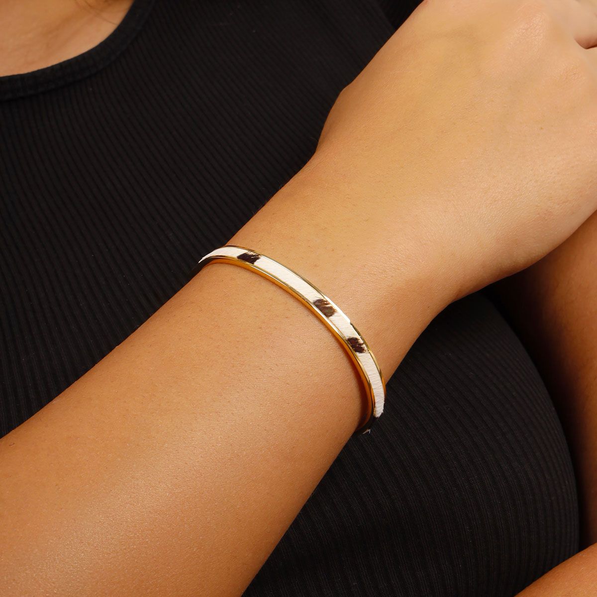 Bracelet jonc dor fausse fourrure Leopard