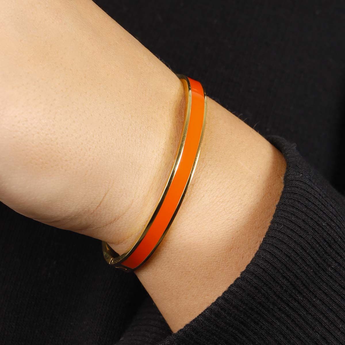 Bracelet jonc "TORONTO" Émail orange finition dorée