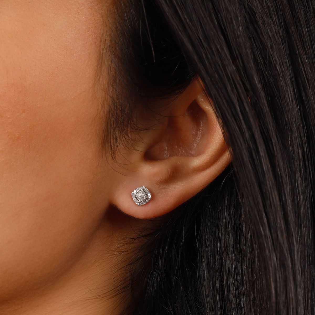 Boucles d'oreilles "Carré Raffiné" Or et Diamants Boucles d'oreilles "Gratifiée" Diamant 0,15" Or blanc et Diamant