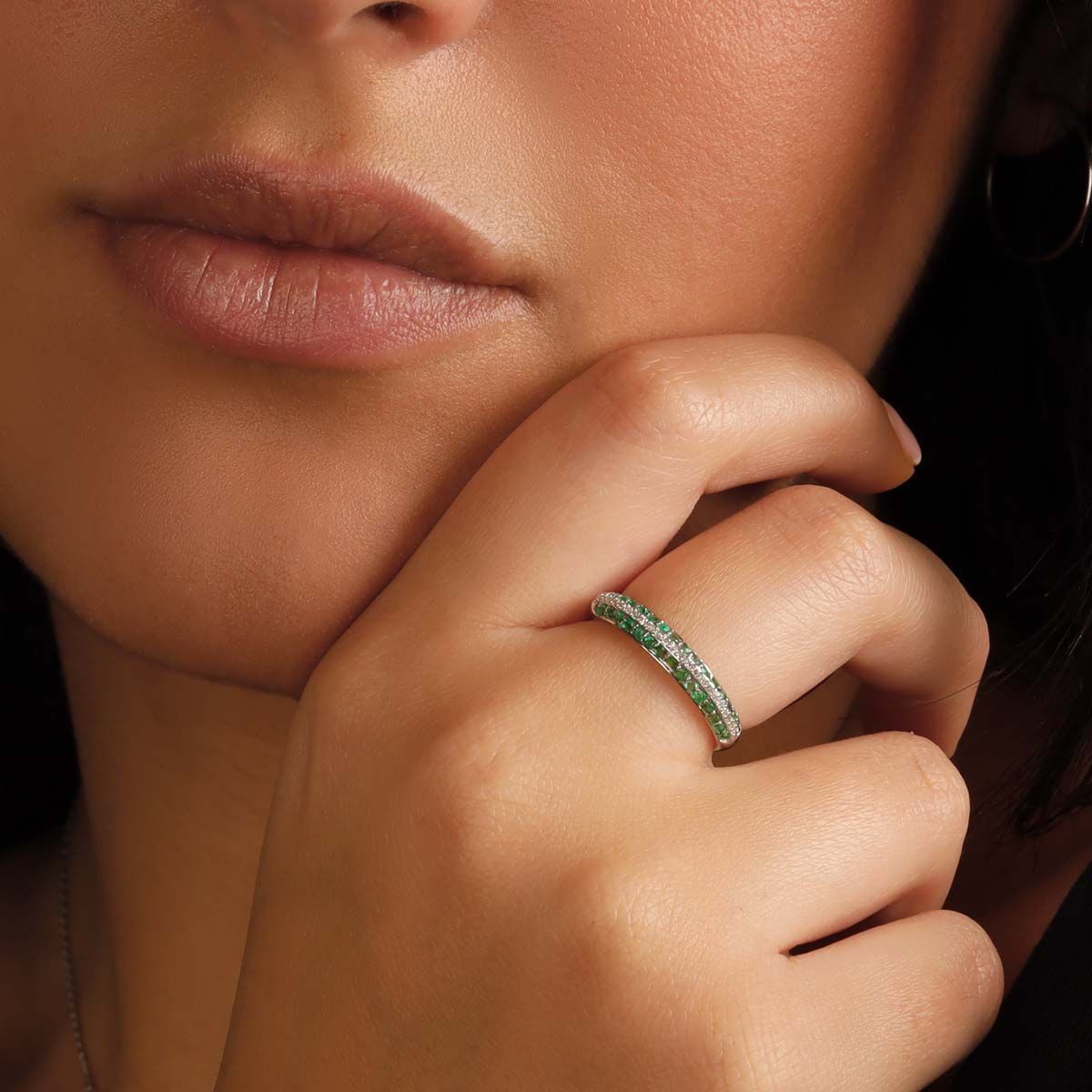 Bague "Ébahie" Or blanc et Émeraudes