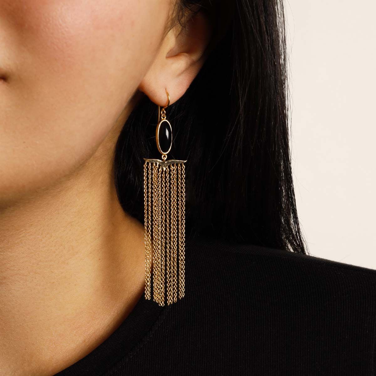 Boucles d'oreilles dorées montées d'un Onyx noir "Cléa" Boucles d'oreilles "Quartzine" Onyx Laiton doré