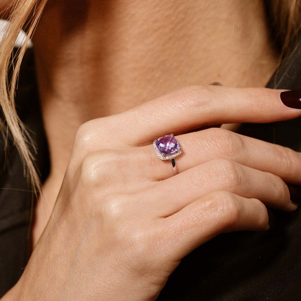Bague "Pukhet Améthyste" Or blanc et Diamants Bague " Laure" Or blanc et Améthyste