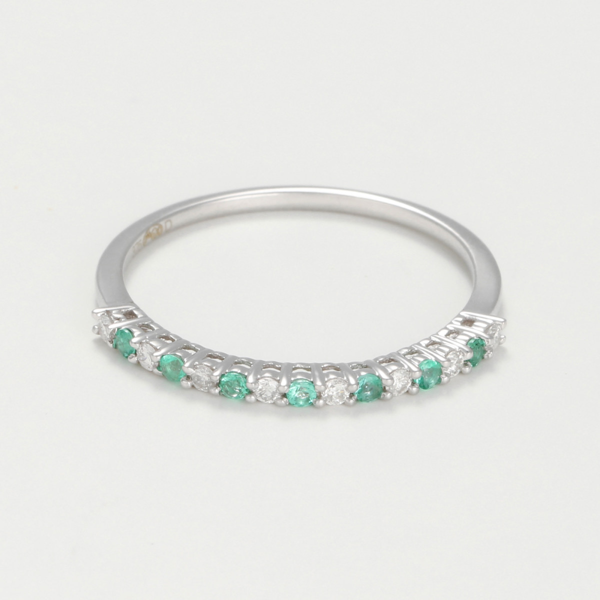 Bague "Amicale" Or blanc et Grenat