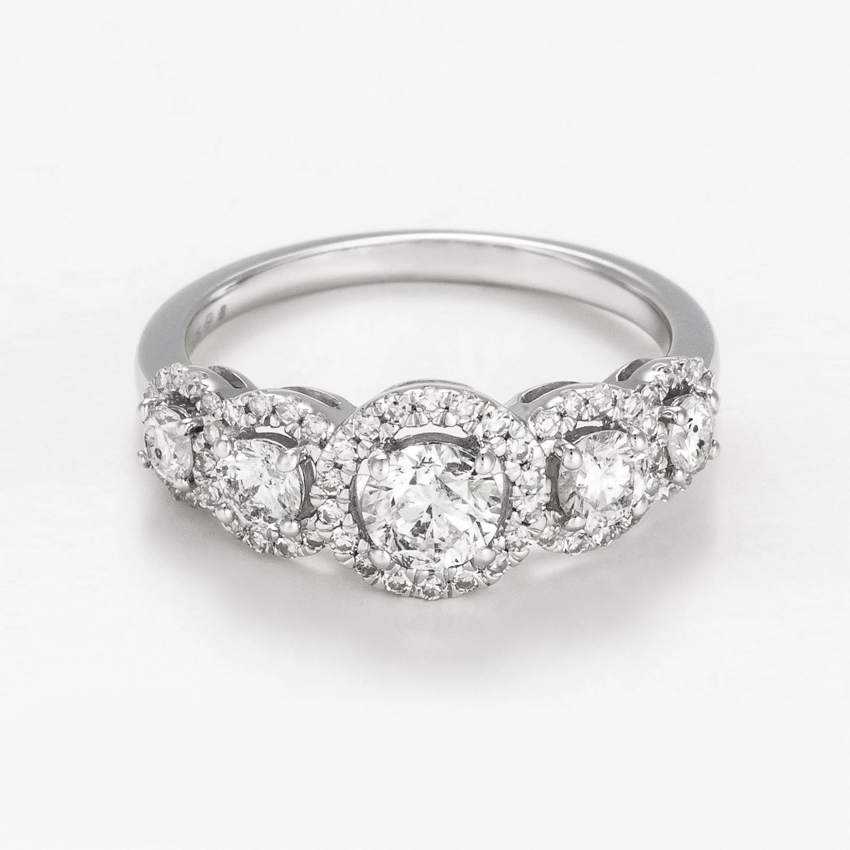 Bague "Beauté Troyenne" Or blanc et Diamant