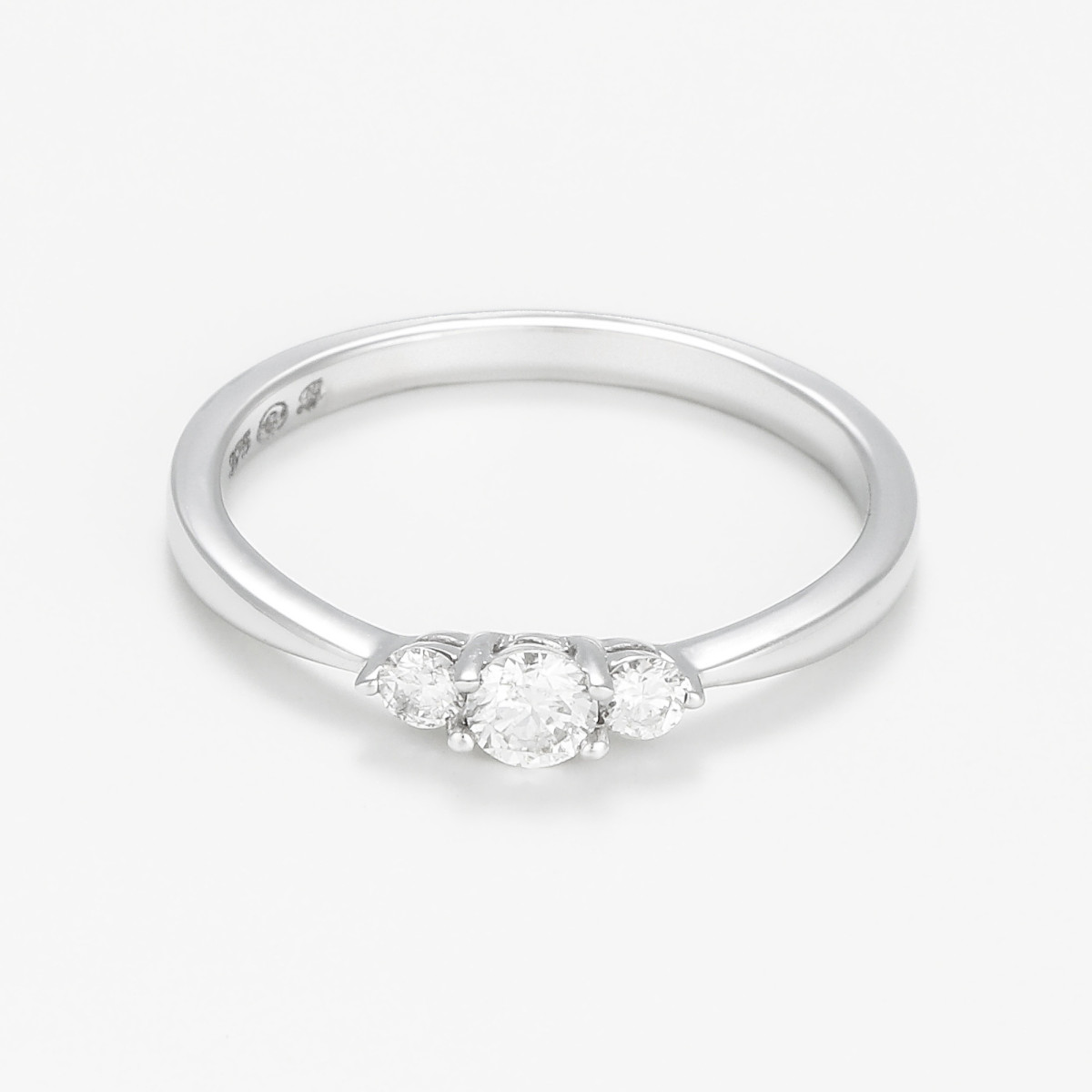 Bague "Chanceuse" Or blanc et Diamant Bague "Chanceuse" Or blanc et Diamant