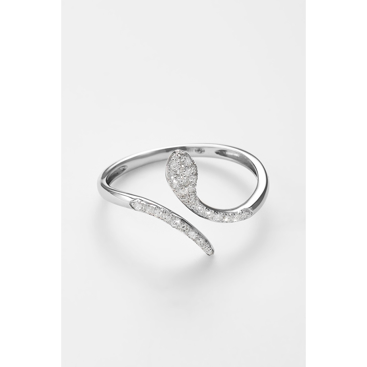 Bague "Complimentée" Or blanc et Diamant Bague "Complimentée" Or blanc et Diamant