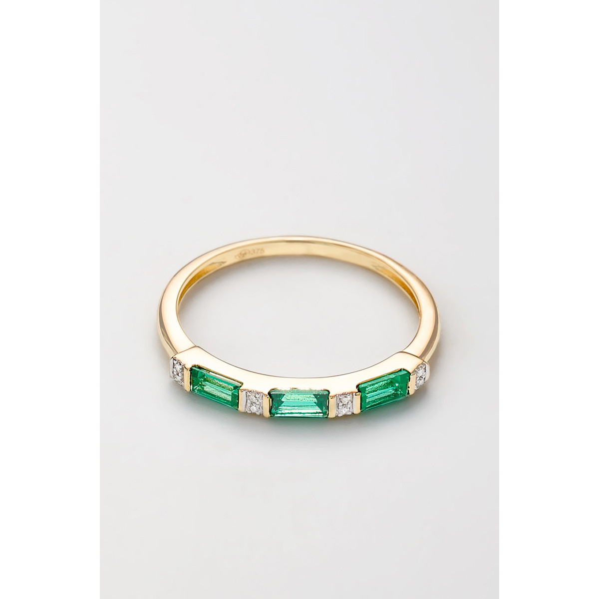 Bague "Confiante" Or jaune et Grenat