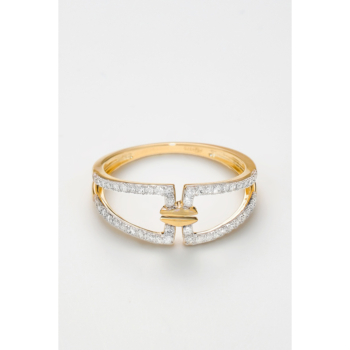 Bague "Convaincante" Or jaune et Diamant